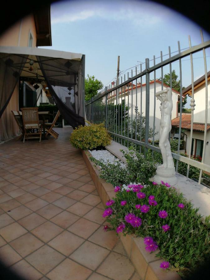 Hotel Garda House Sandrà Exterior foto